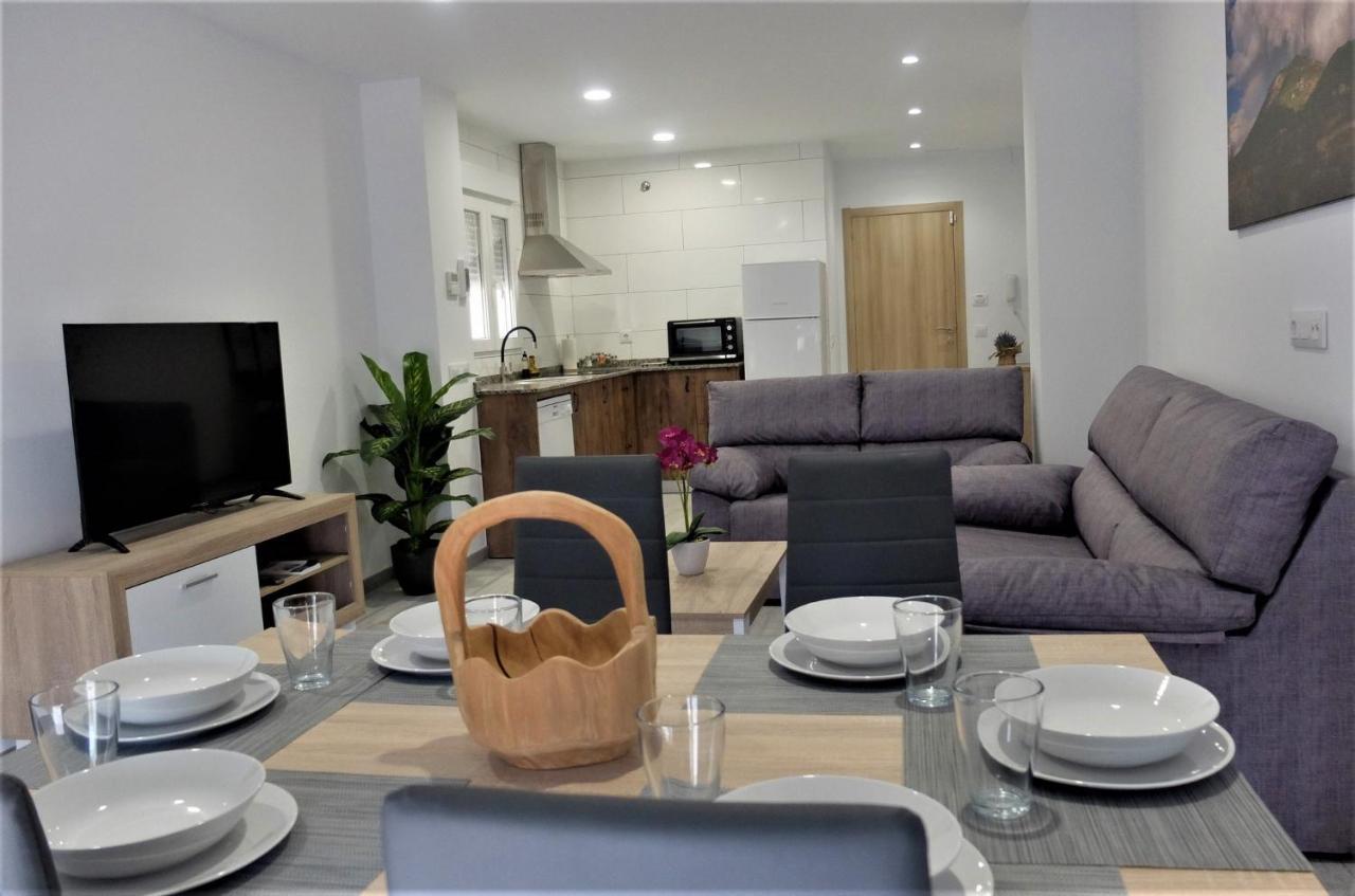 Gegant De Pedra Apartaments Adzaneta ภายนอก รูปภาพ