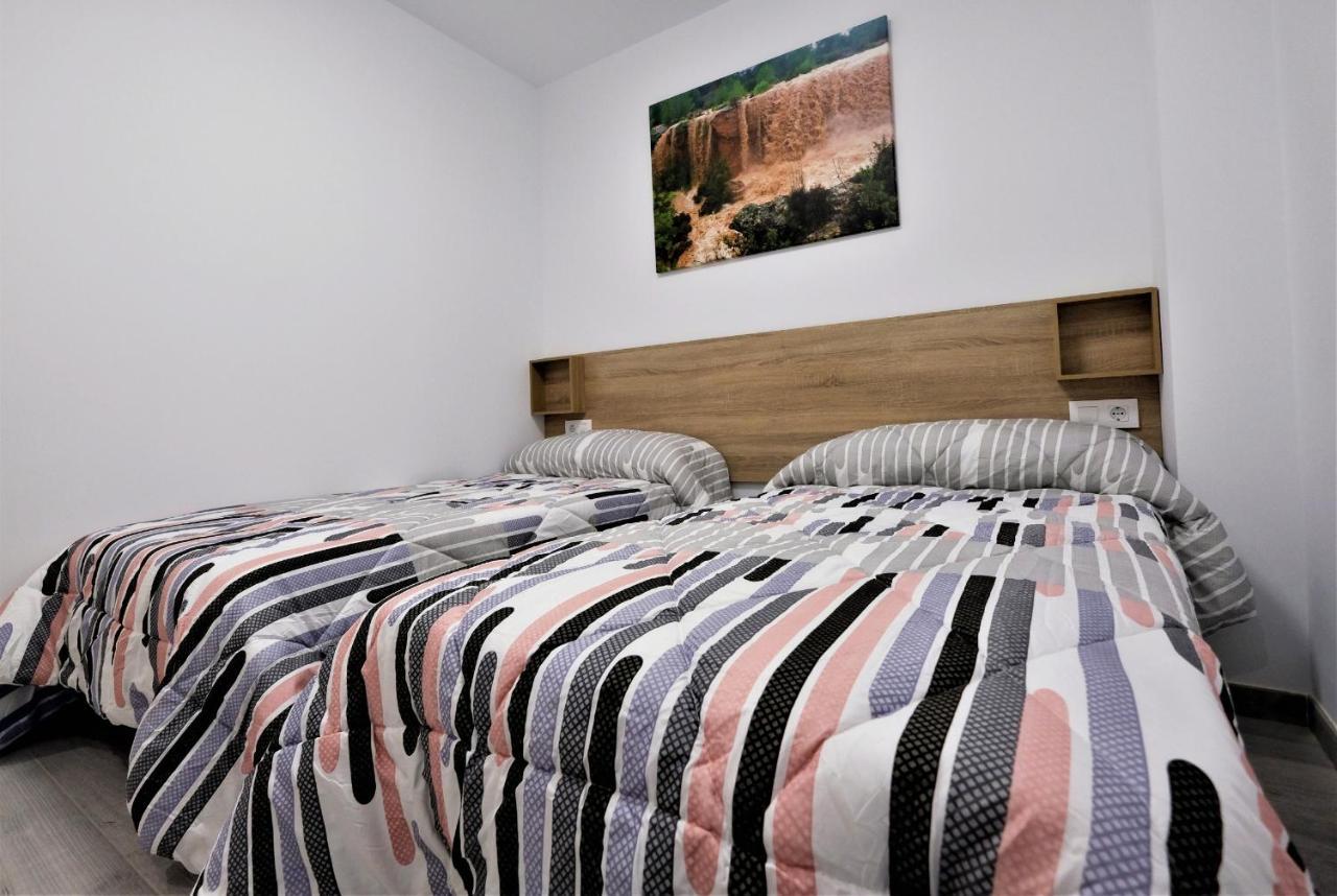 Gegant De Pedra Apartaments Adzaneta ภายนอก รูปภาพ