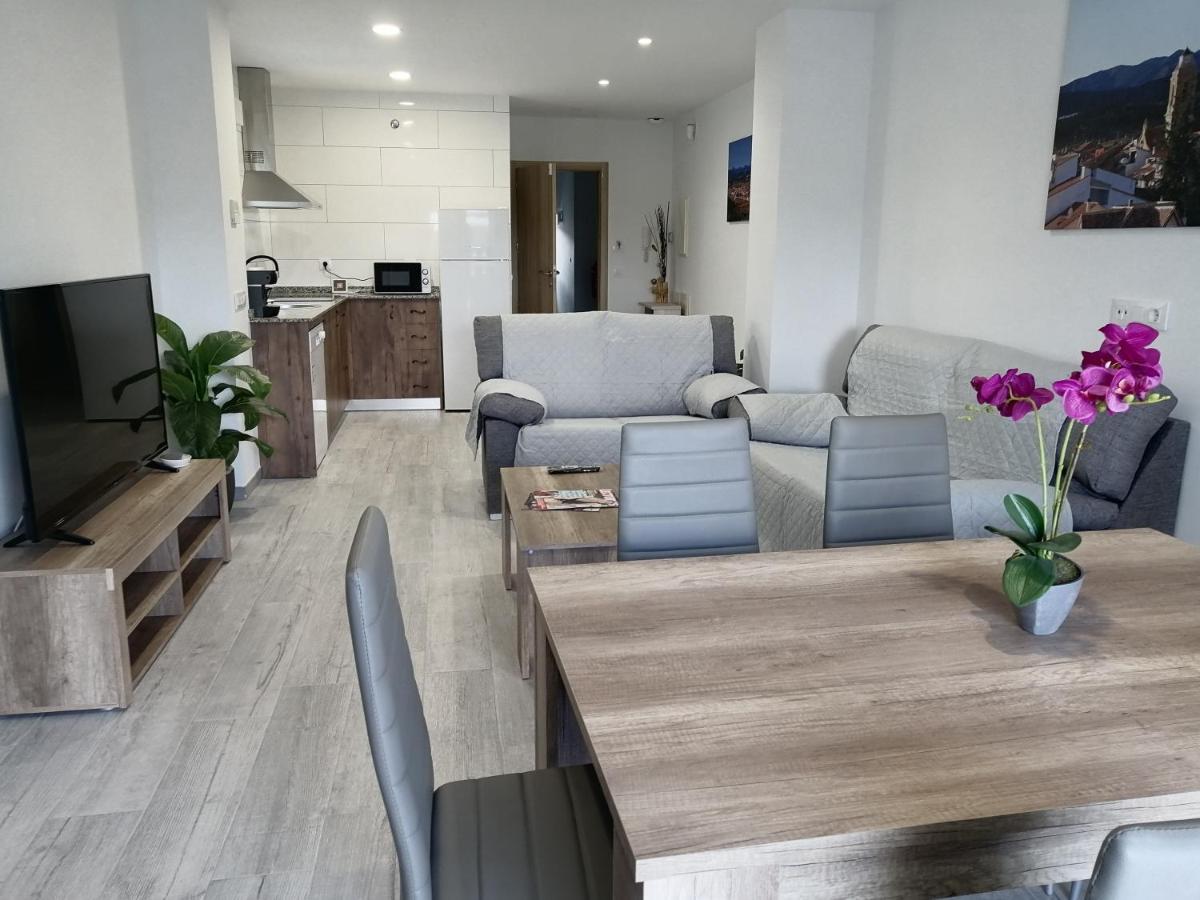 Gegant De Pedra Apartaments Adzaneta ภายนอก รูปภาพ