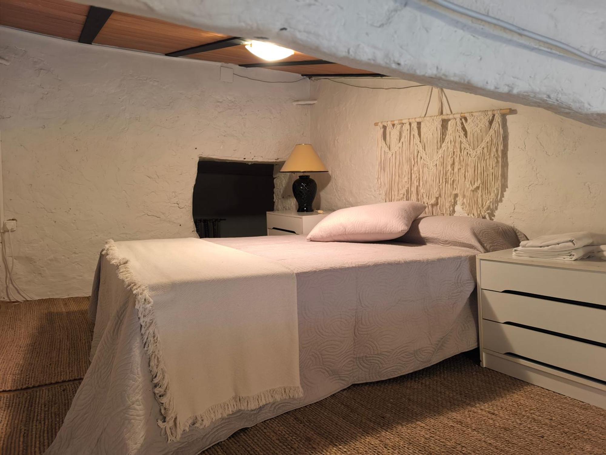 Gegant De Pedra Apartaments Adzaneta ภายนอก รูปภาพ