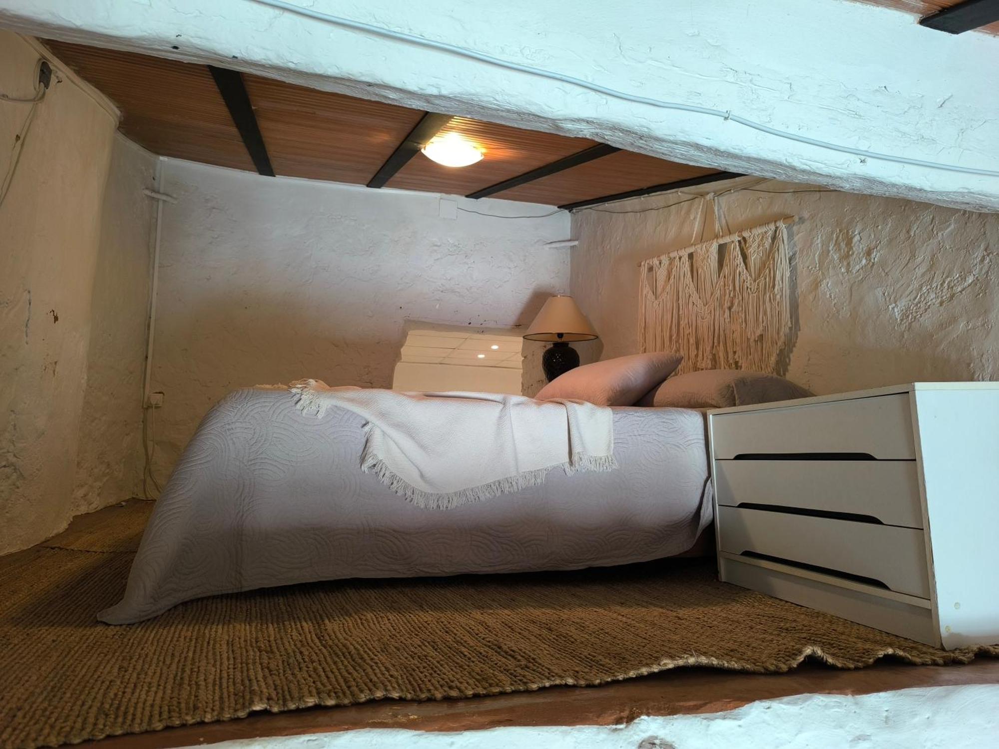 Gegant De Pedra Apartaments Adzaneta ภายนอก รูปภาพ