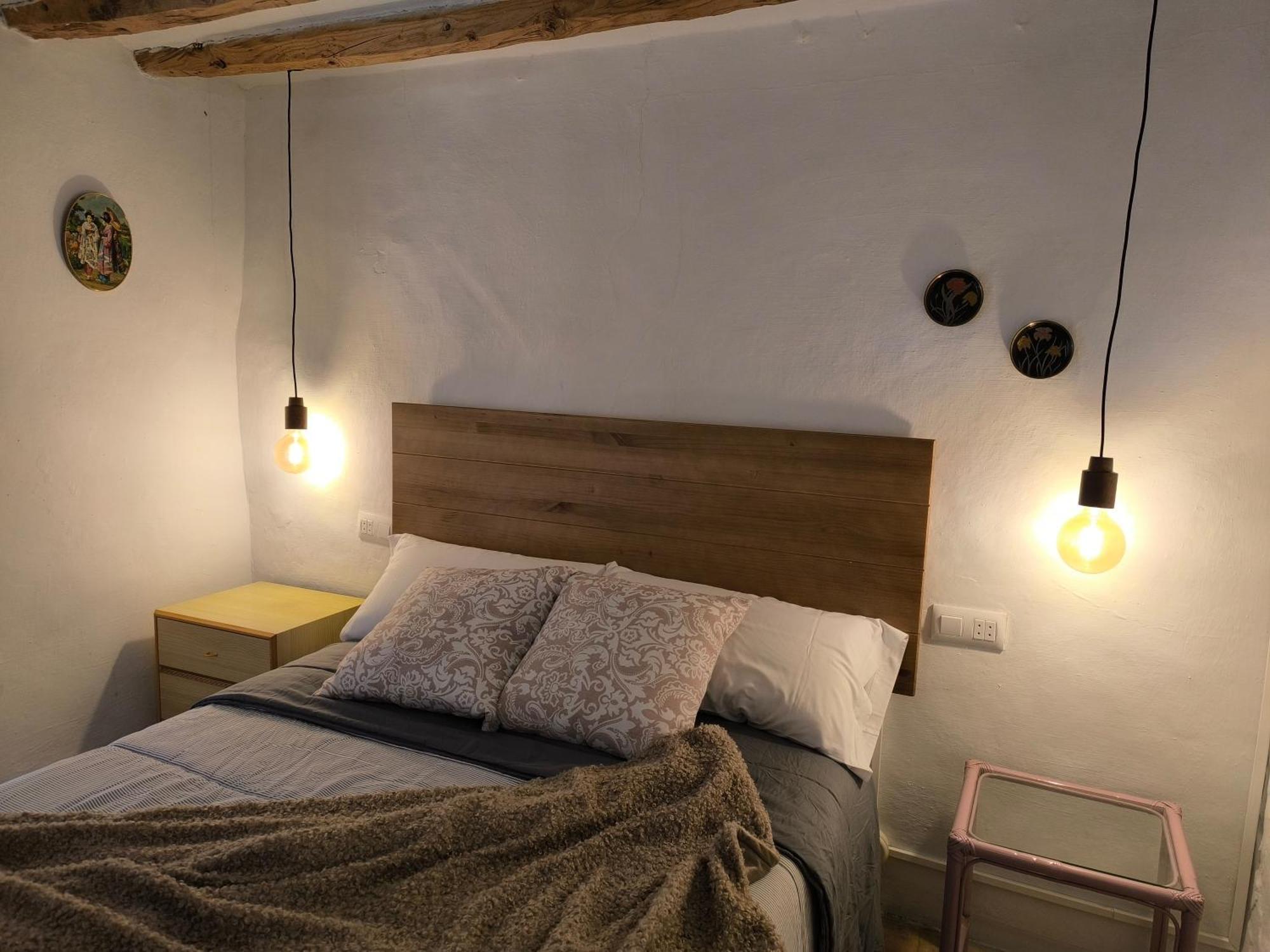 Gegant De Pedra Apartaments Adzaneta ภายนอก รูปภาพ